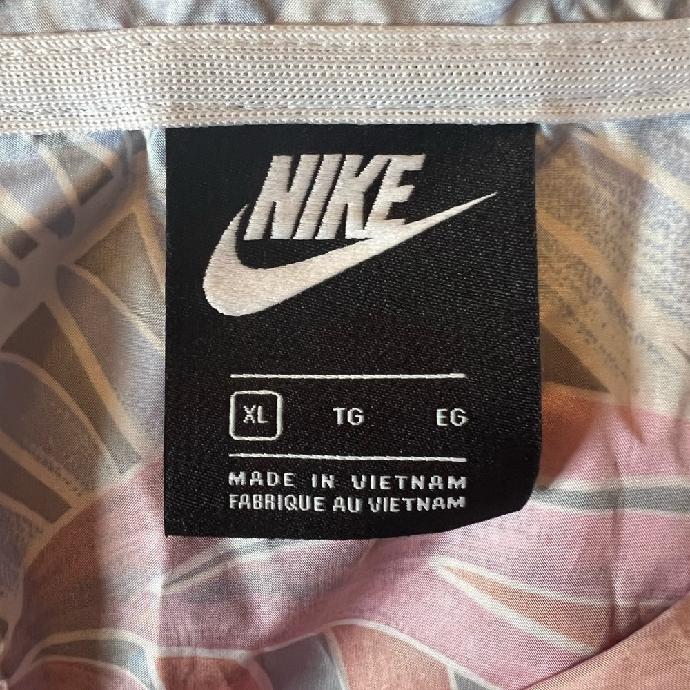 Nike Pastel Leaf Print Jacket - Picture 4 of 4
